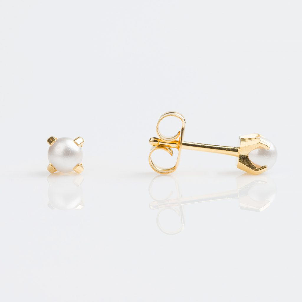Studex Tiny Tips Gold Plated Pearl Tiff. 4mm White Pearl Stud Earrings
