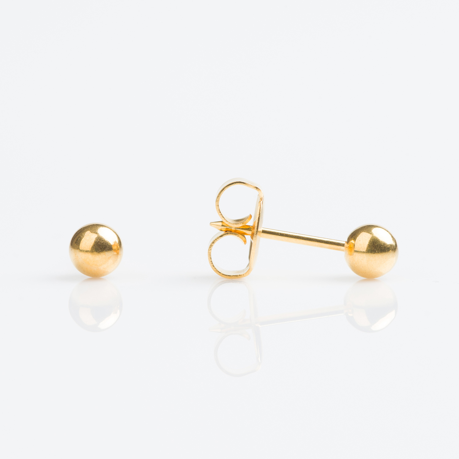 TT-622 – Tiny Tips Gold Plated 4mm Ball Stud Earring