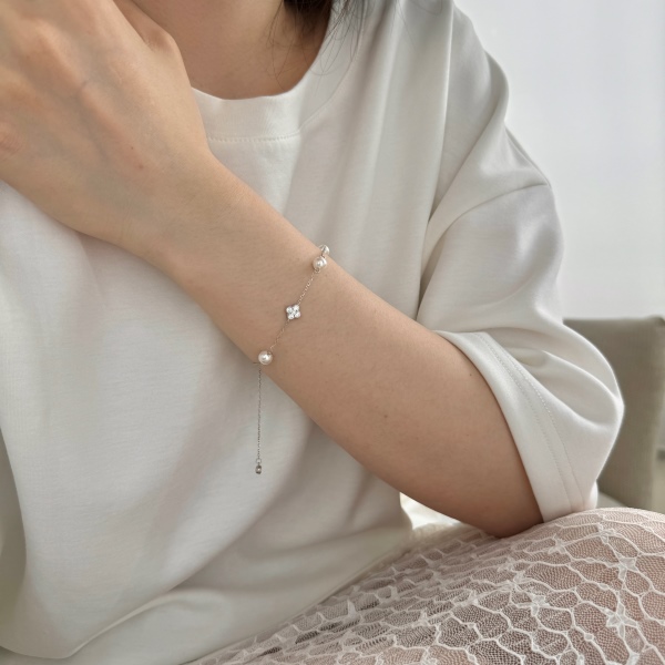 Silver Pearl Charm Bracelet Elegant 925 Silver Pearl Char...